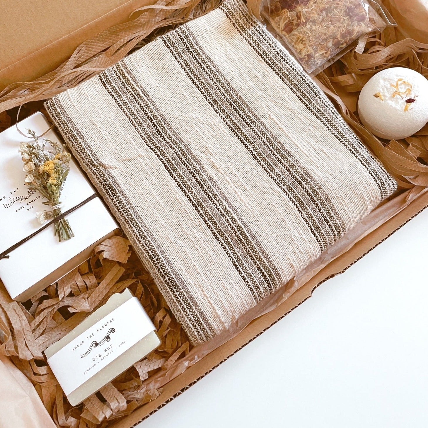 Maya Handwoven Towel Gift Box.